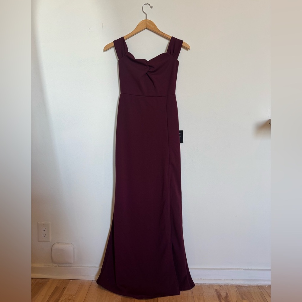 New with Tags Lulu's Deep Burgundy Twisted Sweetheart Maxi Dress